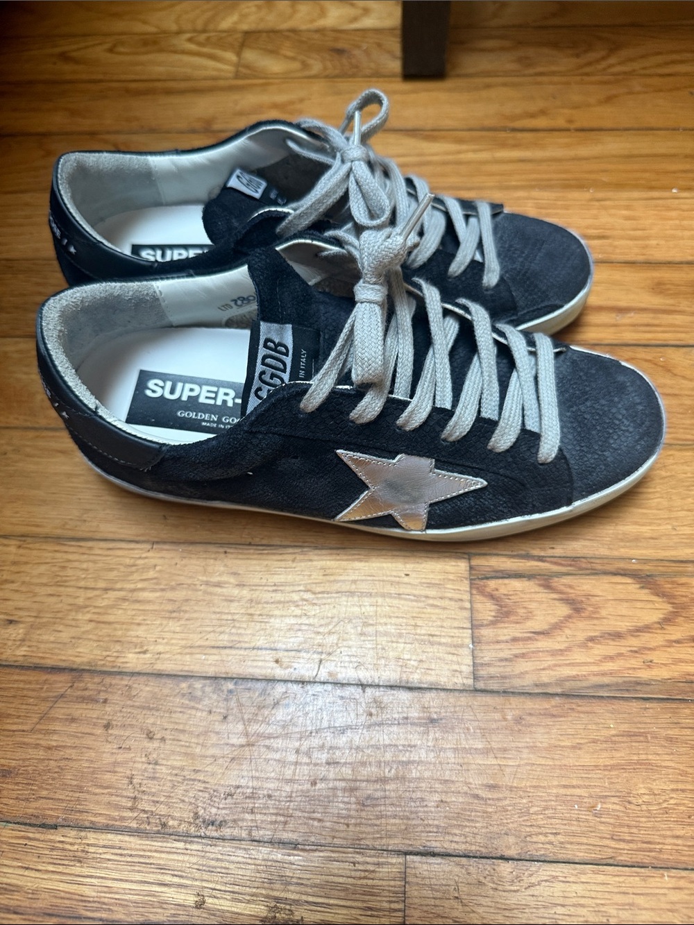 Golden Goose Black Suede Low-Top Sneakers with Gray Laces - Picture 2 of 8